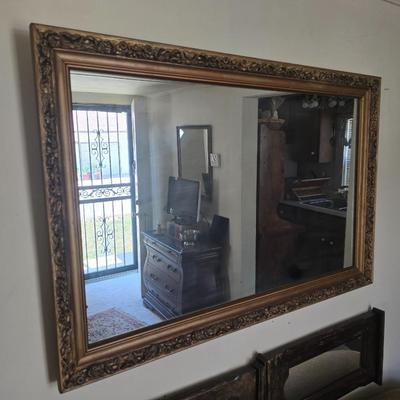 Wall mirror