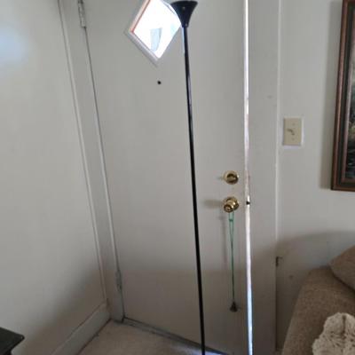 Floor lamp