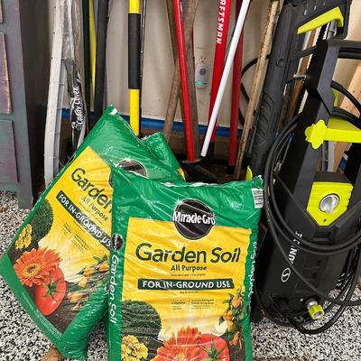 Garage - Yard tools -