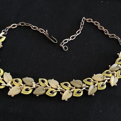 Vintage Thermoset Necklace