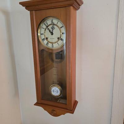 Wall clock