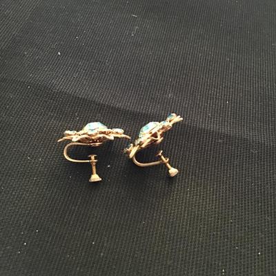 Vintage, beautiful light blue rhinestone earrings