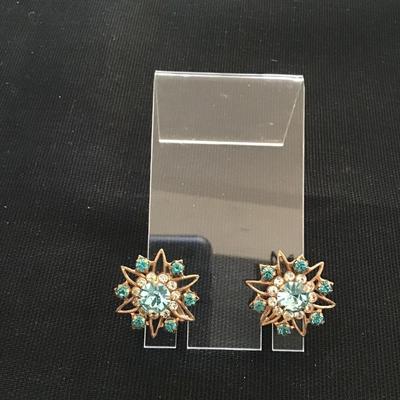 Vintage, beautiful light blue rhinestone earrings