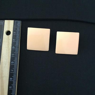 Vintage peach enamel square studded earrings