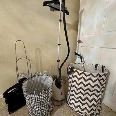 Master Bedroom - Clothes steamer, hampers, Hanger holder