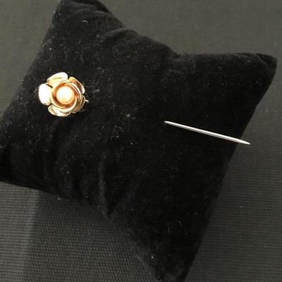 Vintage Rose pin
