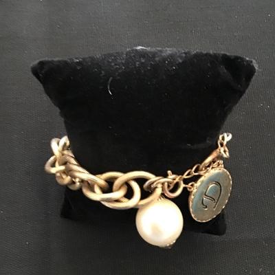 Gold tone, fashion bracelet