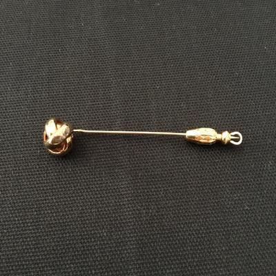 Vintage gold toned nodded ball pin