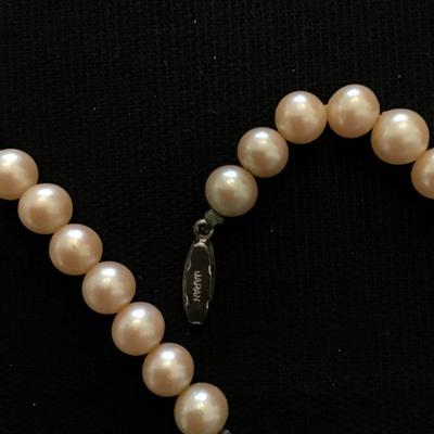 Very nice faux pearls Japan