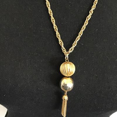 Vintage goldtone, tassel necklace