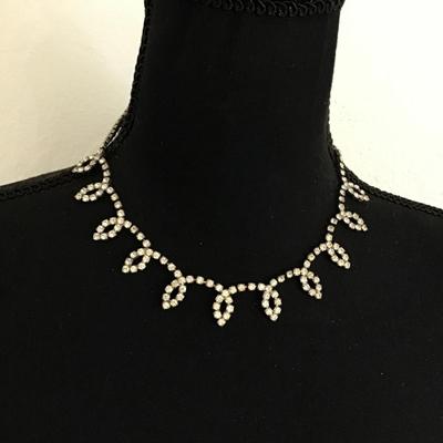 Pretty rhinestone necklace