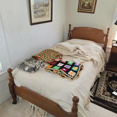 Twin bed