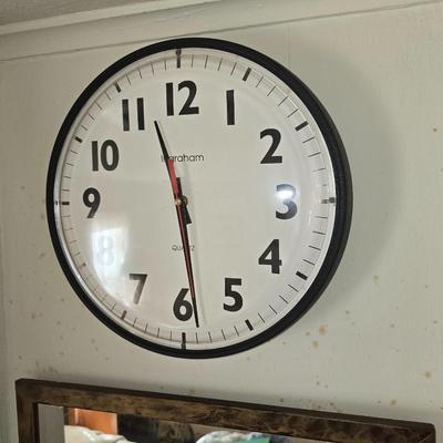Wall clock