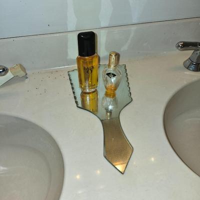 Perfume lot