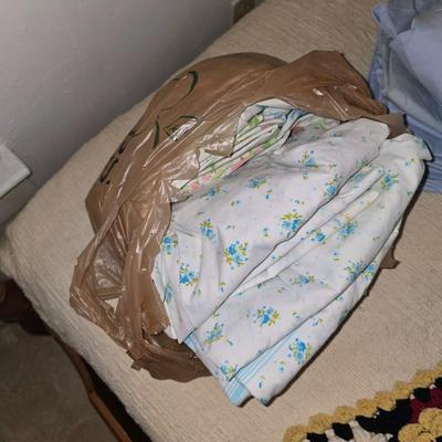 Twin sheets