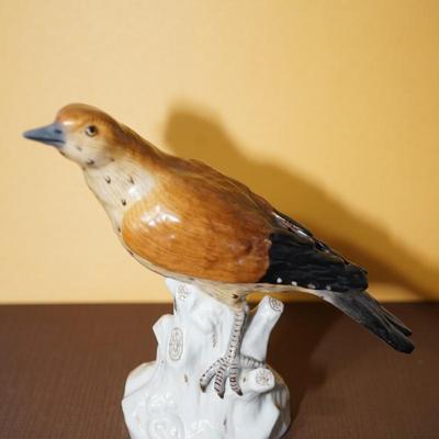 LOUIS FRANZ MANNHEIM "SONG THRUSH" 6.5" GERMAN PORCELAIN