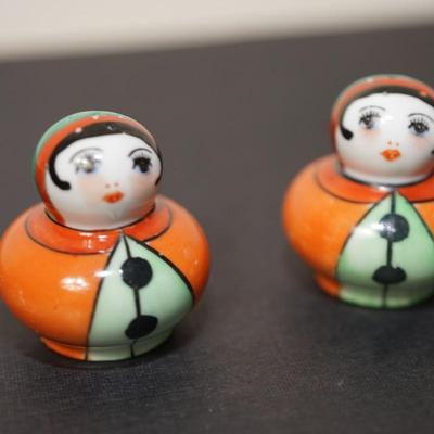VERY POPULAR ! NORITAKE LUSTER SALT AND PEPPER SHAKERS ART DECO LADY FIGURES