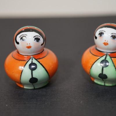 VERY POPULAR ! NORITAKE LUSTER SALT AND PEPPER SHAKERS ART DECO LADY FIGURES
