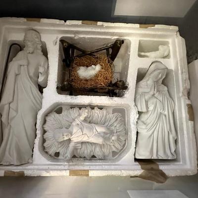 Garage - Large nativity