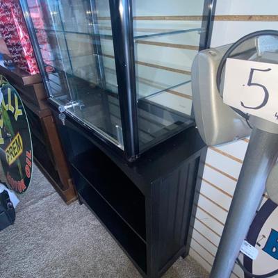 NICE LITTLE DISPLAY CASE AND SHELF