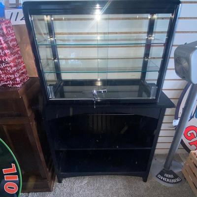 NICE LITTLE DISPLAY CASE AND SHELF