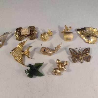 Collection of Brooches (#3)