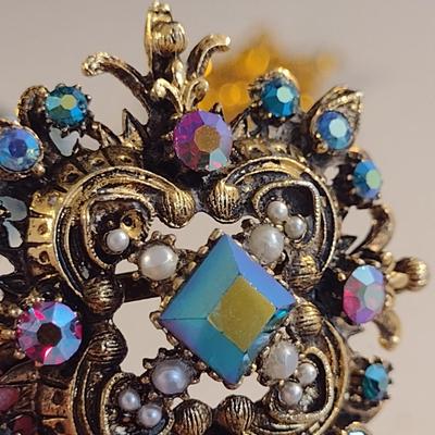 Collection of Brooches (#4)