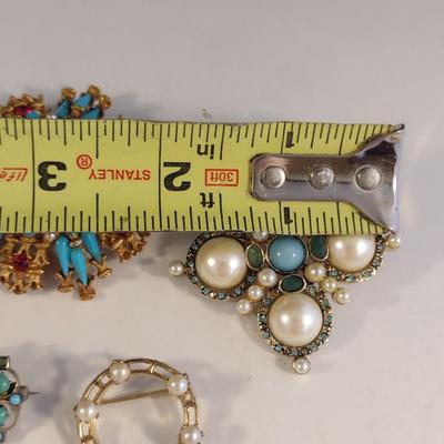 Collection of Brooches (#5)
