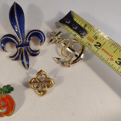 Collection of Brooches (#6)