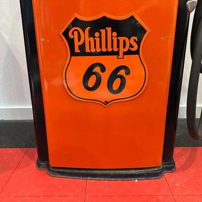 AUTHENTIC RETRO PHILLIPS 66 GAS PUMP WITH GLOBE