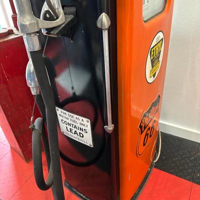 AUTHENTIC RETRO PHILLIPS 66 GAS PUMP WITH GLOBE