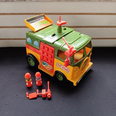 TEENAGE MUTANT NINJA TURTLES ORIGINAL PARTY VAN