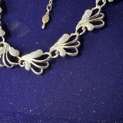 VINTAGE SARAH COVENTRY FROSTED FEATHERS LINK NECKLACE AND BRACELET