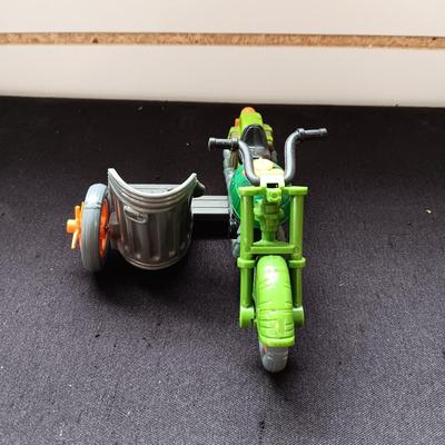 TEENAGE MUTANT NINJA TURTLES BEPOP SLUDGEMOBILE AND SEWER CYCLE
