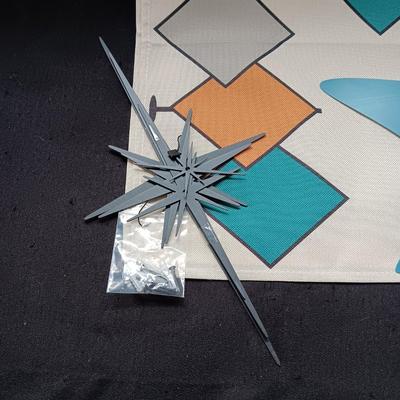RETRO MATERIAL TABLE RUNNER AND METAL WALL DECOR