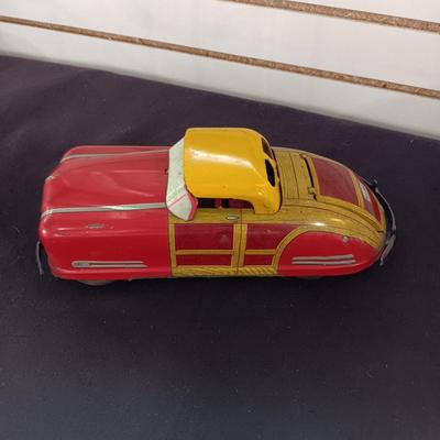 WYANDOTTE TIN TOY CAR