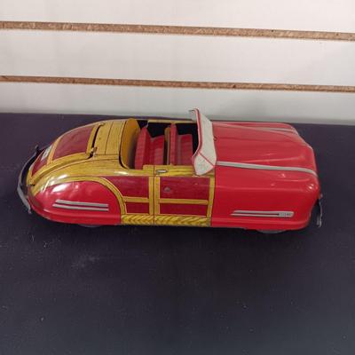 WYANDOTTE TIN TOY CAR