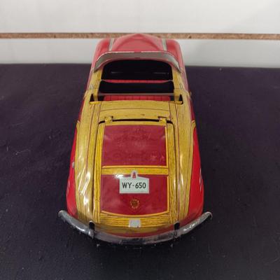 WYANDOTTE TIN TOY CAR