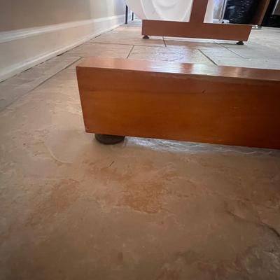 Butcher Block MCM Dining Table (K-RG)