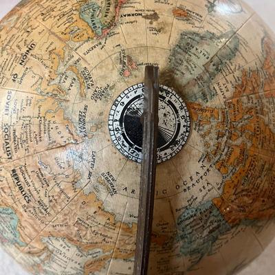 Replogle Globe, Bookends & Books On The World (LR-MG)