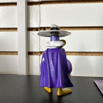 VINTAGE DISNEY DARKWING DUCK ACTION FIGURE