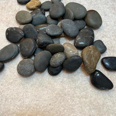 Lava Rock, Hag Stone & More Stones (LR-MG)
