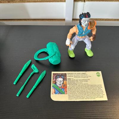 TMNT "LEONARDO" & "CASEY JONES" ACTION FIGURES