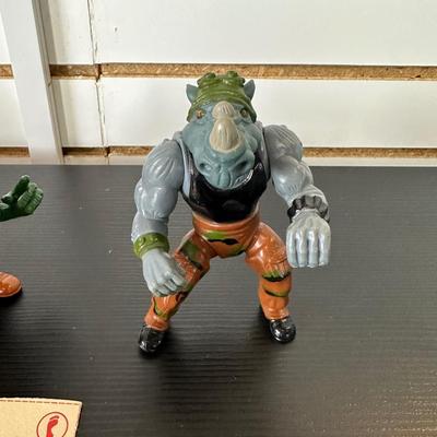 TMNT "LEATHERHEAD" & "ROCKSTEADY" ACTION FIGURES