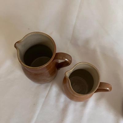 Stoneware Pottery Jugs (SR-RG)