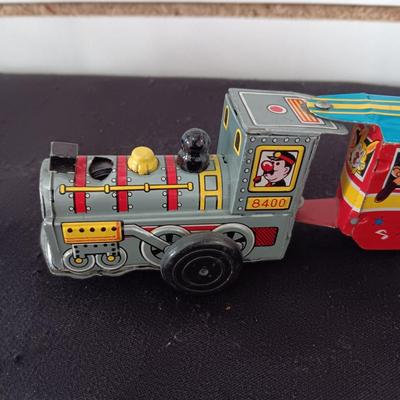 4 SECTION TIN CIRCUS CHOO CHOO TRAIN