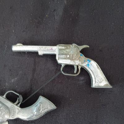 SMOKEY AND KILGORE METAL TOY GUNS