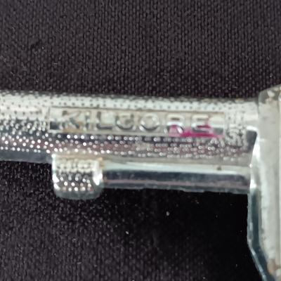 SMOKEY AND KILGORE METAL TOY GUNS