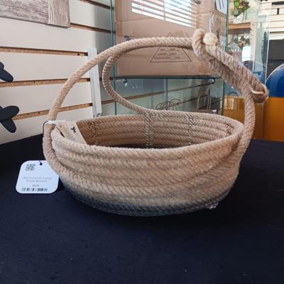 LARIAT ROPE BASKET AND A HORSESHOE WREATH