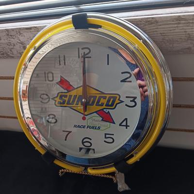SUNOCO LIGHTED BATTERY OPERATED WALL CLOCK